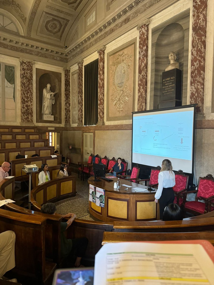 nanoremedi's tweet photo. “Excited to see our DCs presenting their results in the stunning Aula Volta at the University of Pavia! What an incredible opportunity! 🚀 #NanoRemediSummerSchool #Nanomaterials #Peptides #RegenerativeMedicine” https://t.co/VboiNfVABM