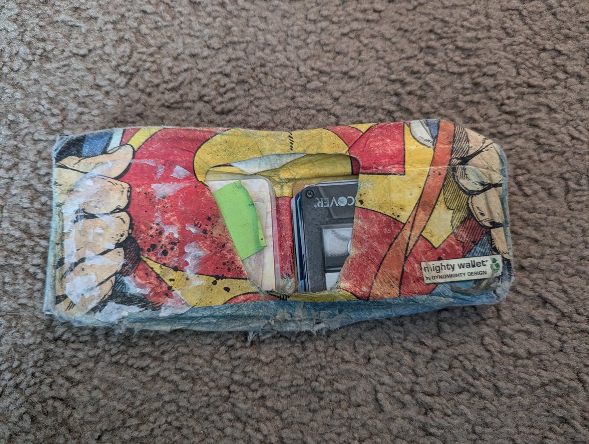 KickAHippo's tweet photo. Hey @dynomighty just wanted to show you what a Mighty Wallet looks like after 10 years of daily use 

Still kickin' 😎 https://t.co/2Sp9I5qADc