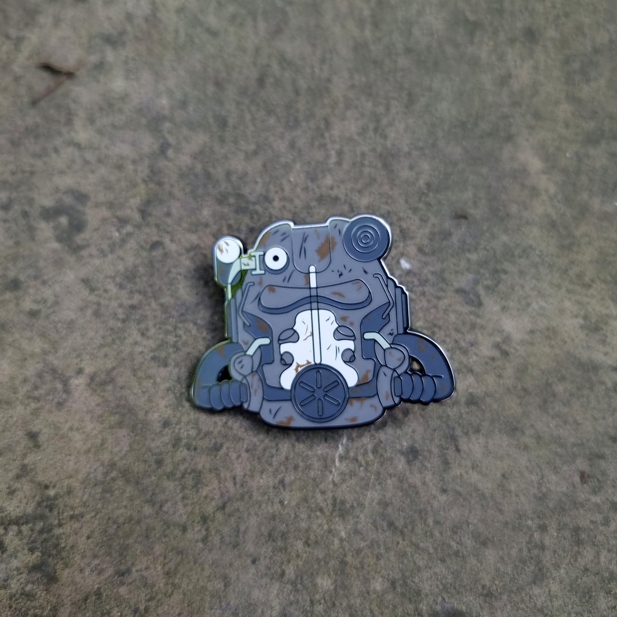 IGN's tweet photo. Enlist in the ranks of the Brotherhood with this exclusive pin set, inspired by the Fallout series from @BethesdaStudios. 

Purchase on @IGNStore: https://t.co/TeJG3EB8lu https://t.co/B4cAp2TTE2