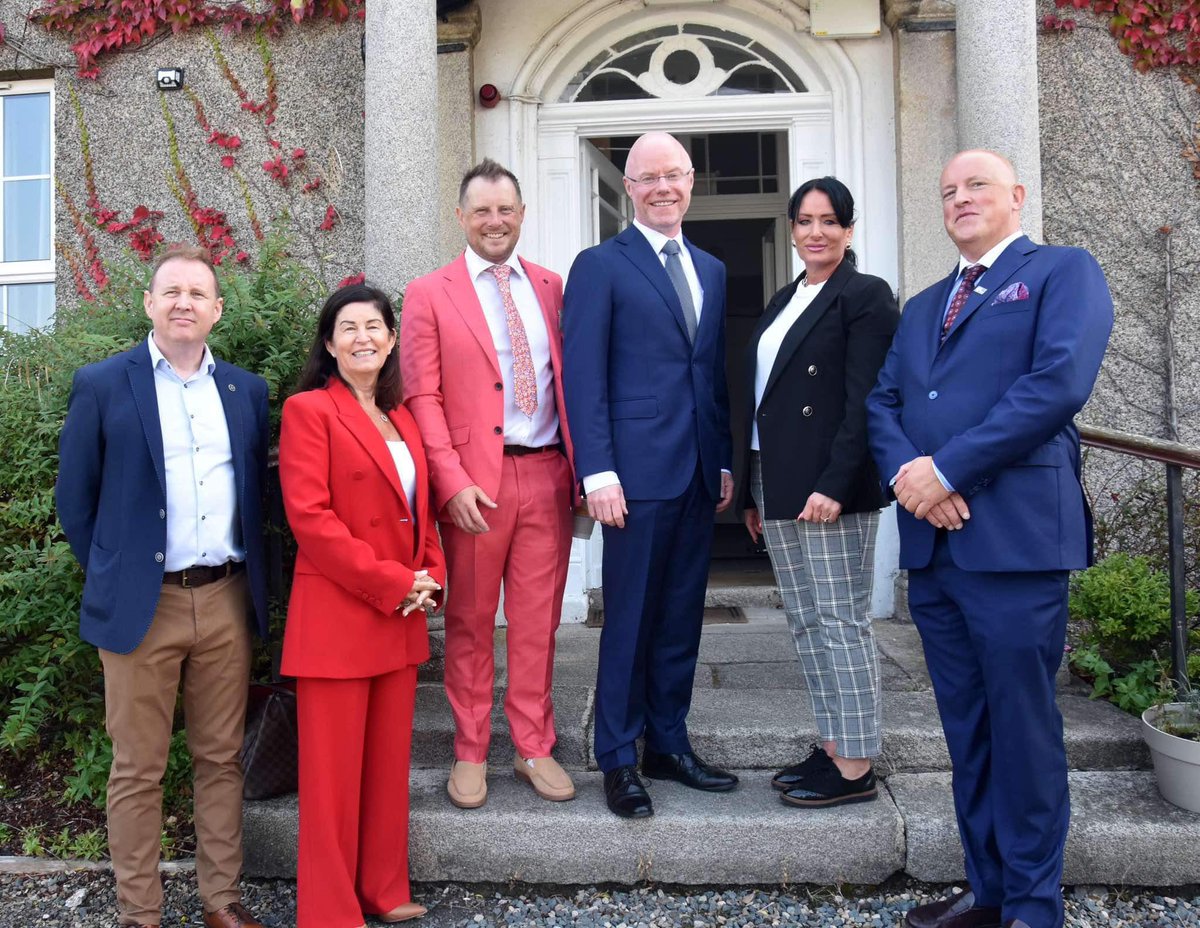 carthy_aubrey's tweet photo. Starting #recoverymonth2024 with phenomenal day @TiglinIreland Minister @DonnellyStephen providing grant of €1.4m to develop a new aftercare programme / residential facility for Women. #lifebeyondaddiction #recoveryislossible #makingadifferencetogether @wicklowcoco @tcdalumni https://t.co/eRH9e5BIx6