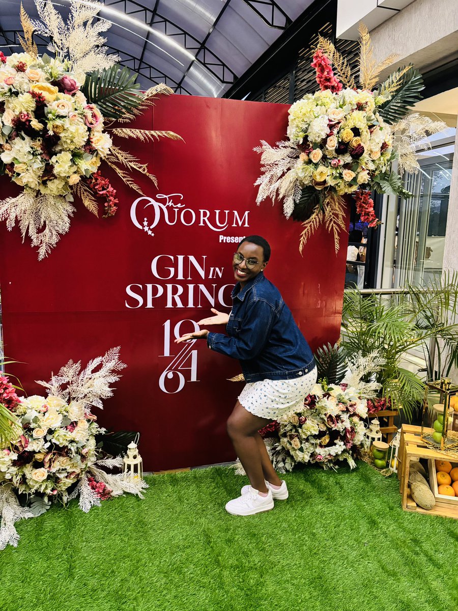 ThandiweNdhlov9's tweet photo. Great vibes, great company and Gin with friends. #GinInSpring #TheQuorum
@KreativeNativez @elmukuka https://t.co/4iJBnYVriU