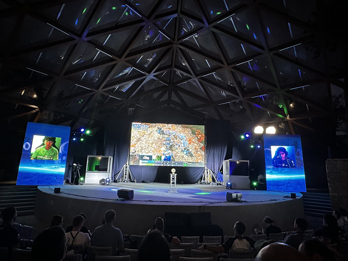 danskyck tweet media