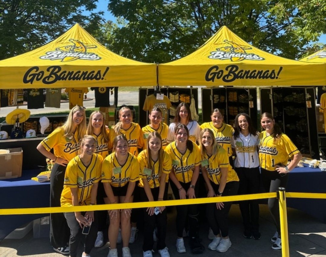 Great Day for Team bonding with <a href="/TheSavBananas/">Savannah Bananas</a> in Des Moines!
#RollStorm
