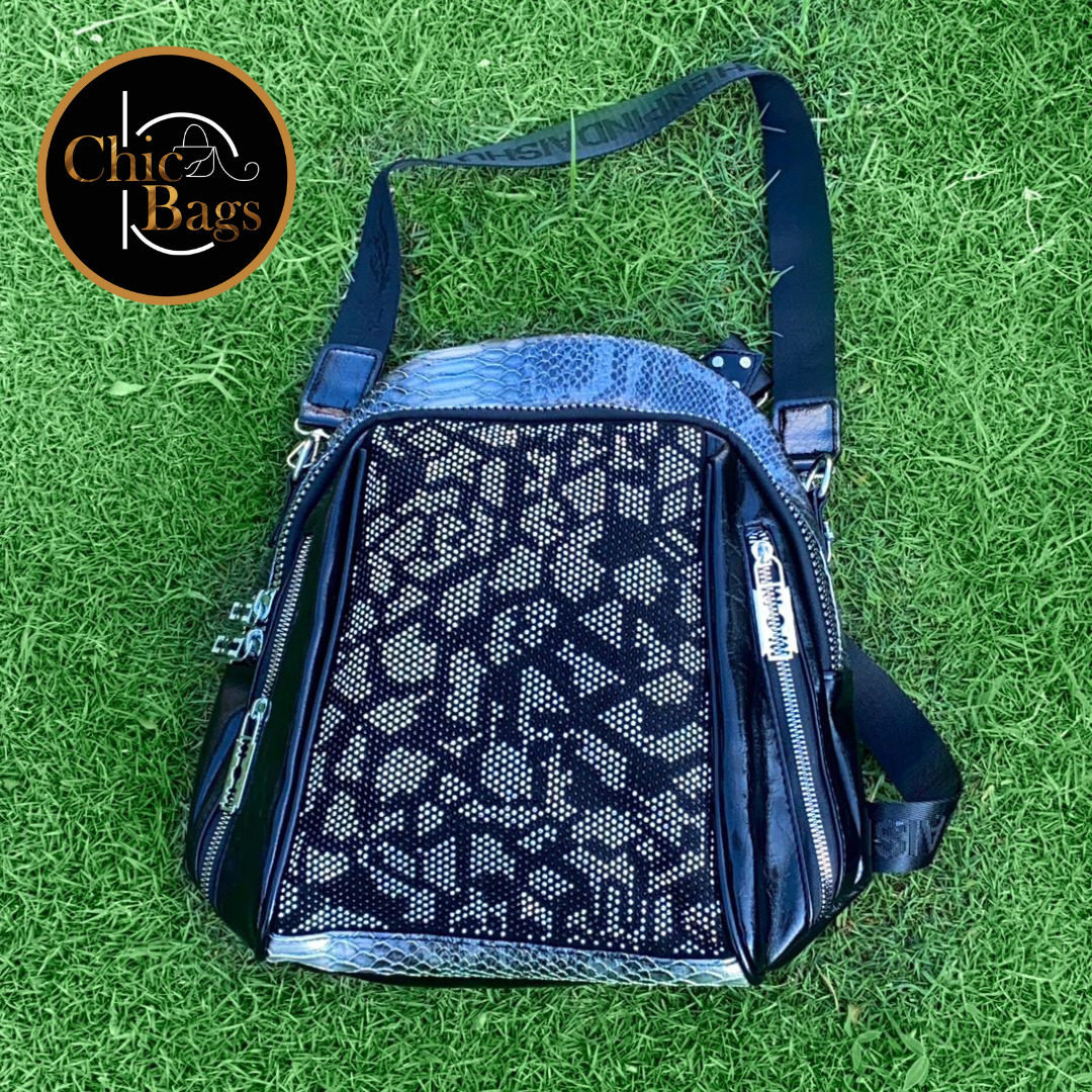 Mi nuevo emprendimiento, por Instagram como chic.bags.ch a la venta todo tipo de bolsos, apoyame dando RT. Quiero ver la magia de TWITER.
Sigueme en este el link 👉 instagram.com/chic.bags.cb?i…
#chicbags