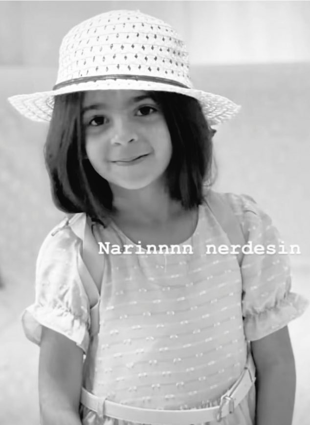 kalbimizmirr's tweet photo. Şu fotoğrafın siyah beyaz olması bile ne acı ...
Burdan sadece 20 haneli olan köye sesleniyorum biliyorsanız ve susuyorsanız, ya bir sonra ki kayıp kendi çocuğunuz olursa, ya sizin  çocuğunuzu da mezarlıkların altında aramak zorunda kalırlarsa 

SUSMAYIN ‼️

#NarinGünerNerde https://t.co/CS2CpC19XE