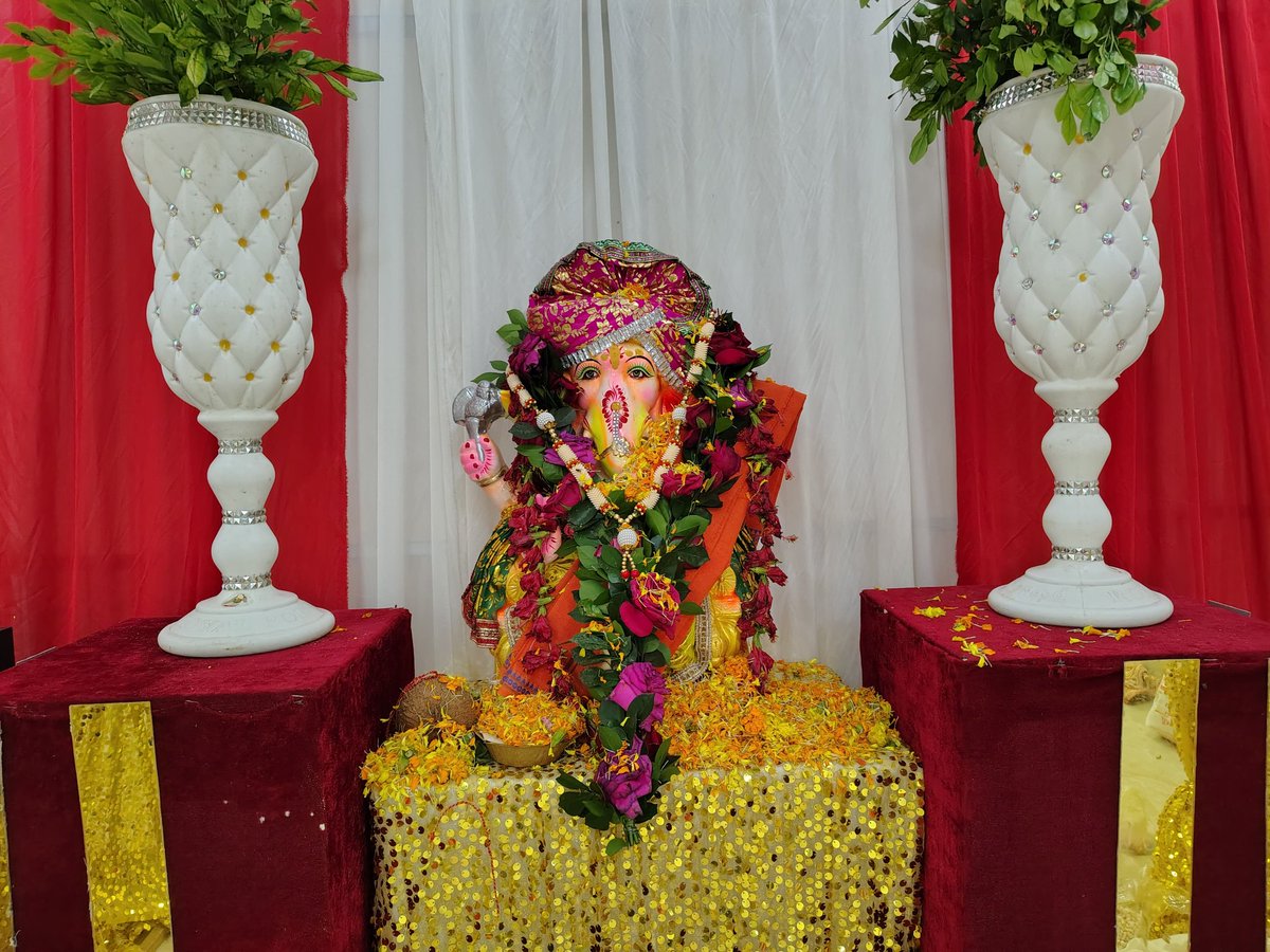 rudra_jaiodisha's tweet image. Celebrating Ganesh Puja with the vibrant members of Netaji Juba Bahini! Together, we honor the spirit of unity and devotion, embracing the blessings of Ganesha. #HappyGaneshPuja #NetajiJubaBahini #UnityInCelebration