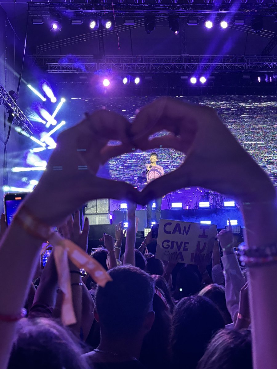 ARKADAŞLARRRRRR😭