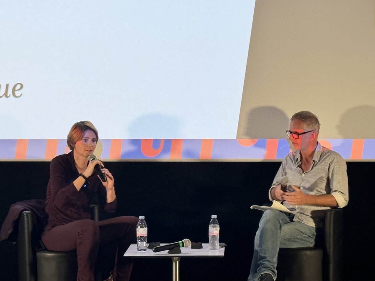 Les_CitadElles's tweet photo. #OnValide « Moi je suis féministe car je suis allergique aux abus de pouvoir » (@CarolineFourest). Débat et dialogues très riches ce matin avec des exemples concrets pour la sortie du livre « Le Vertige Me Too » et « trouver un équilibre féministe et juste » chez @EditionsGrasset https://t.co/1n9IvGTwHa