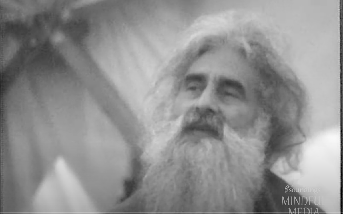 "Love creates you by annihilating you."

Pir Vilayat Inayat Khan - Lecture on Love - The Sufi Circle - New York, 1974 (20:3)
youtu.be/PjCd1ZVNZec?fe…
