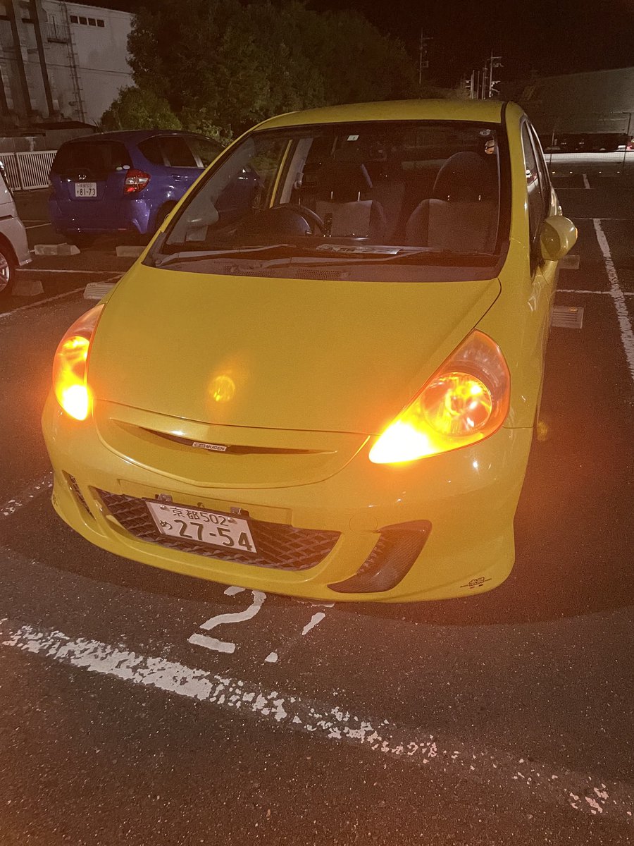 PIAAのLEDウインカーが突然光らなくなったからValentiに変えてみた
なんか前よりも上品に光ってる