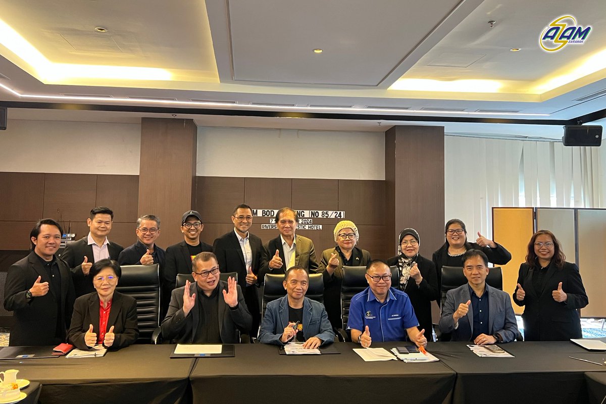 AZAMSarawak's tweet image. AZAM Sarawak BOD Meeting | 7th Sept 2024 | Astana Wing ✨ Welcoming new members and gearing up for impactful progress ahead!

#AZAMSarawak #MovementforProgress