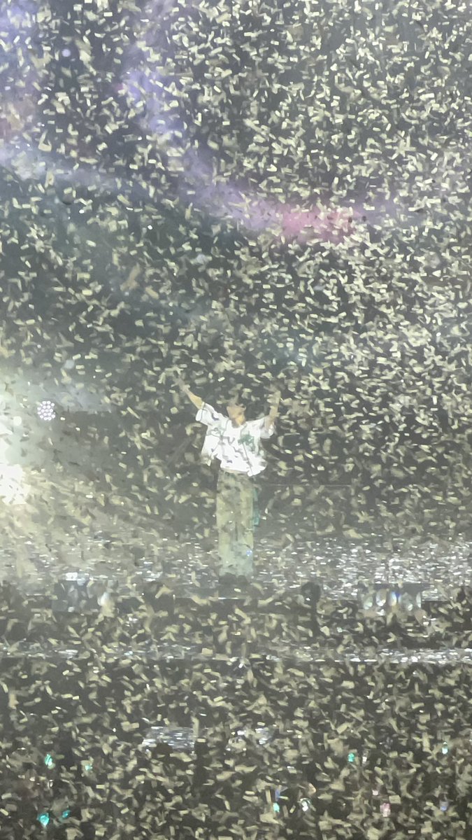 obokeys's tweet photo. lee taemin you will always be famous!!

blessed that I can finally witness your artistry, to live in the same lifetime as you 

I will always be thankful, and always support you ㅠㅠ

항상 고마워요~

#EPHEMERAL_GAZEinKL #EphemeralGazeInKualaLumpur #TAEMIN_WORLD_TOUR https://t.co/d60zdQSZgx