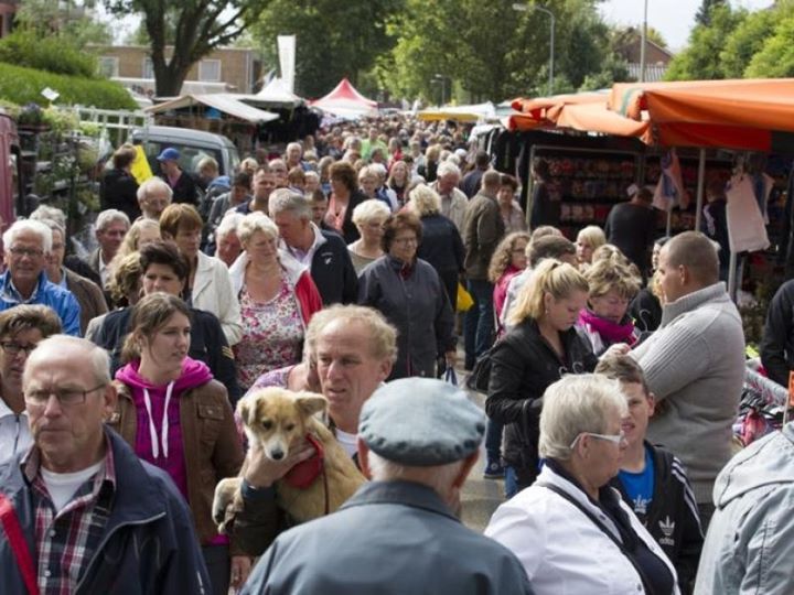 Woensdag 11 september gemeentehuis gesloten.

In verband met de Schapenmarkt is onze dienstverlening op alle locaties gesloten.

Op de schapenmarkt is een landbouwmarkt, kermis, diverse activiteiten en een goederenmarkt met meer dan 200 kramen. Genoeg te beleven!🐑

#Oldebroek