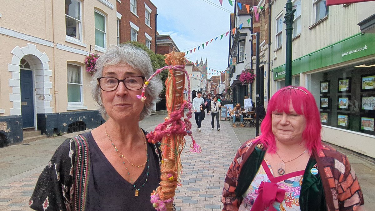 TykePsychoGeog's tweet image. Spending time walking the streets with Billie @ThreadandWord and Morag Rose

#4wcop2024
