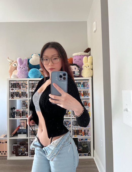 Watch jinny's leaked NSFW photo on TwXstars