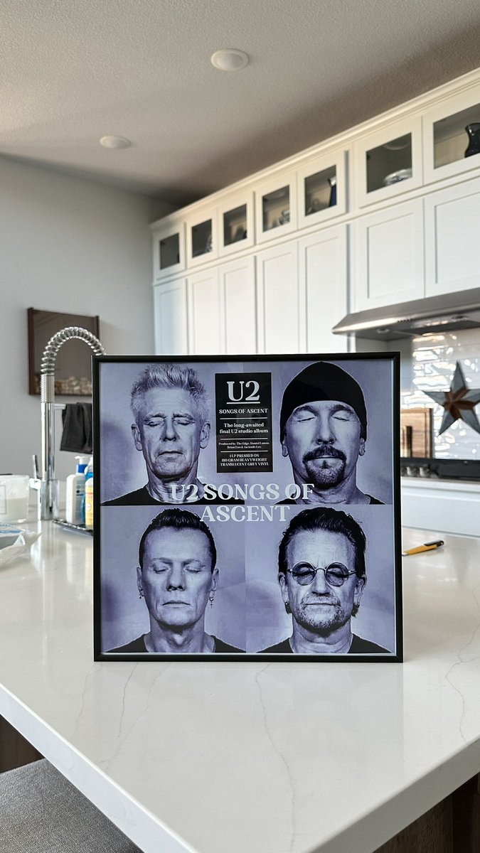 LanceASchart's tweet photo. @U2start Alas⦠#U2SongsOfAscent https://t.co/5pF24pkHIm