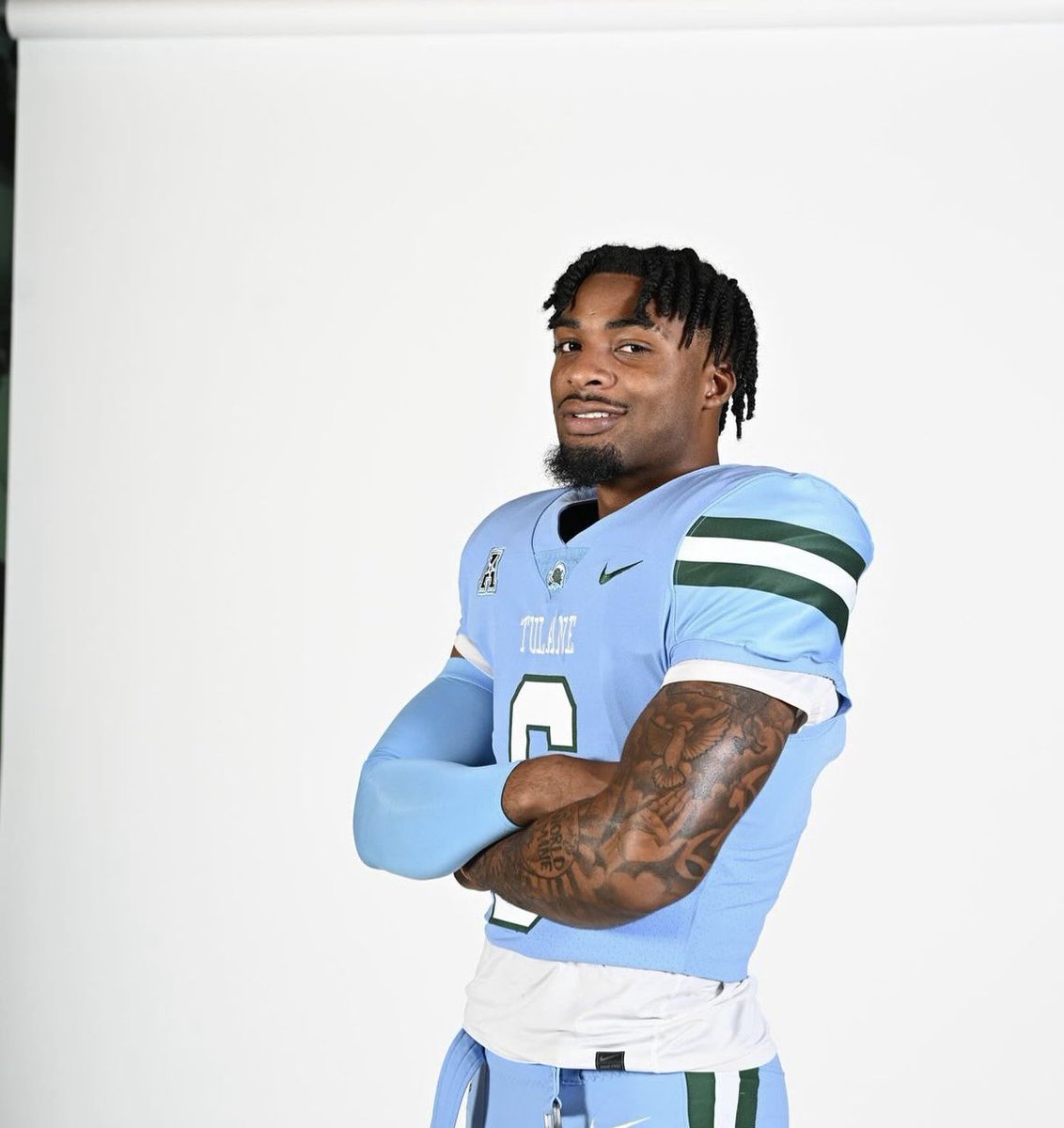 Tulane is set to be without Alabama wide receiver transfer Shazz Preston today vs. No. 17 Kansas State due to an injury, a source tells <a href="/247Sports/">247Sports</a>/<a href="/CBSSports/">CBS Sports</a>.

Was a Class of 2023 top-60 overall recruit.

247sports.com/player/shazz-p…