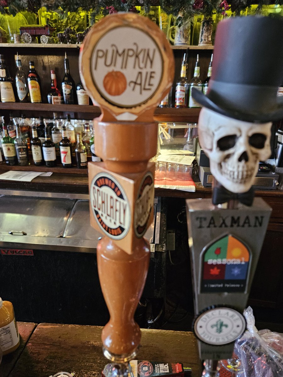 on tap now: <a href="/Schlafly/">Schlafly Beer</a> Pumpkin Ale  and <a href="/HoosierBrewCo/">Hoosier Brewing Co.</a> Maui Wowie Roll the Fruit!  <a href="/EvvBeerClub/">𝔼𝕧𝕒𝕟𝕤𝕧𝕚𝕝𝕝𝕖 𝔹𝕖𝕖𝕣 ℂ𝕝𝕦𝕓</a> <a href="/CavBeerIN/">Cavalier Distributing</a> <a href="/IndianaOnTap/">IndianaOnTap.com</a> <a href="/DrinkIndiana/">Drink Indiana Beer</a>