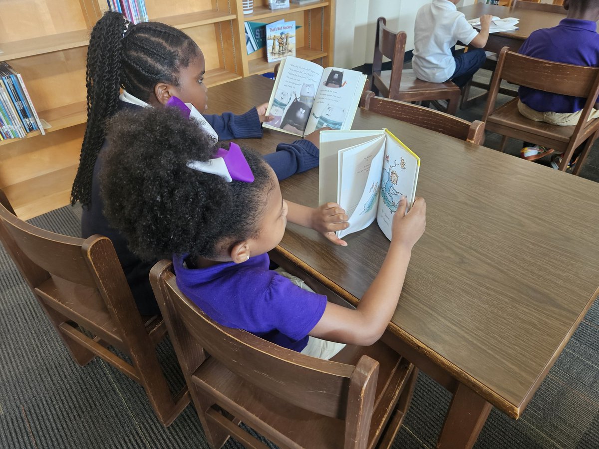 We had a fantastic Friday celebrating #NationalReadABookDay <a href="/JPStarksMST_Lib/">Librarian Kimberly Wooten</a> <a href="/JPStarksMST/">J. P. Starks Math, Science and Technology Vanguard</a> <a href="/DISD_Libraries/">Dallas ISD Libraries</a> <a href="/PDL_DallasISD/">Professional & Digital Learning - Dallas ISD</a>