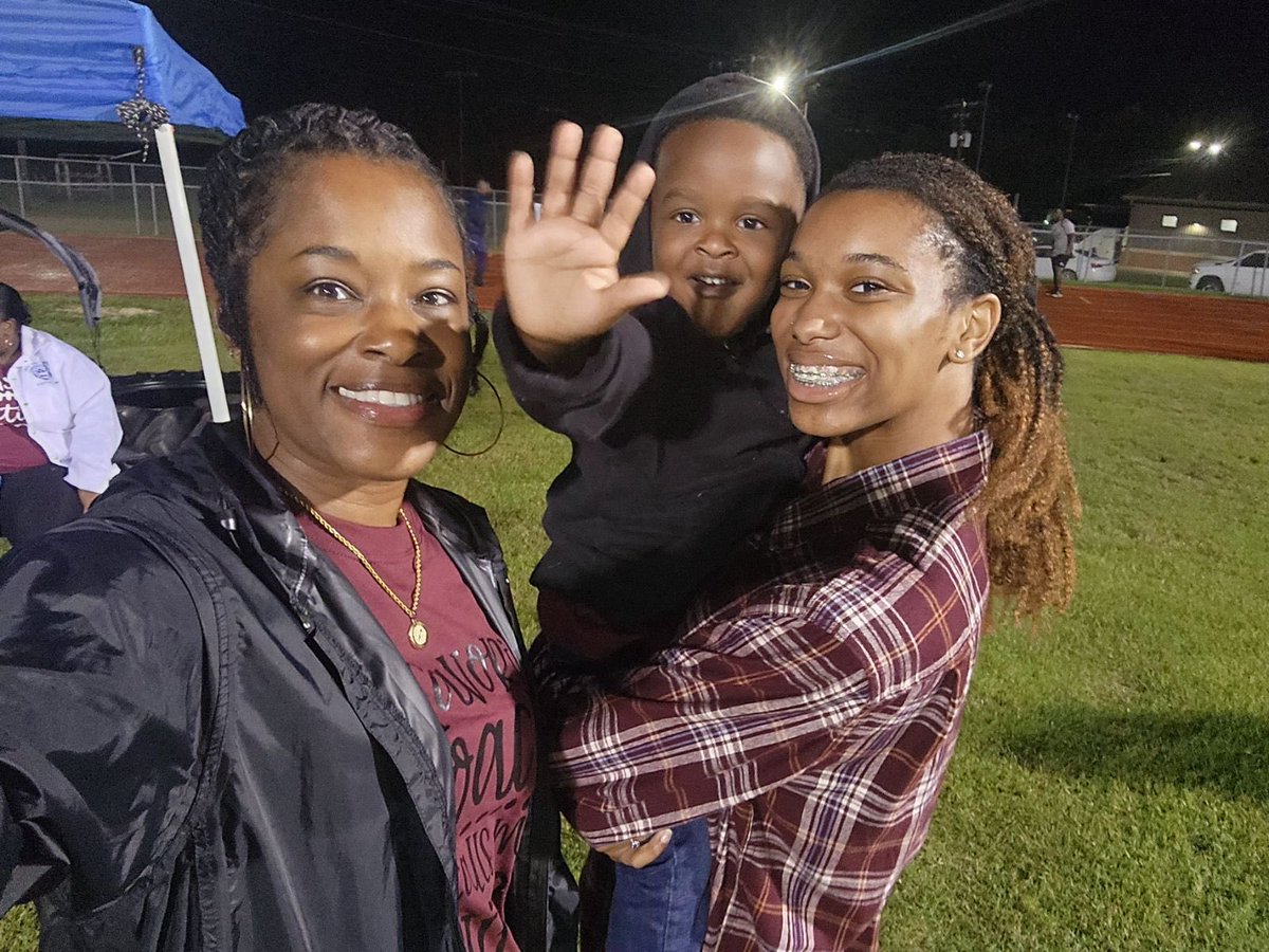 coachthig2's tweet photo. A very special night at THS! Our team scored 57pts in a win to honor of our fallen teammate, #57 Franklin "TJ" Hood III. We gave the game football to his mom Mrs. McIntyre. And as always my family was there too! #South78 #LLFrank #Moormemories https://t.co/qeouudHkuX