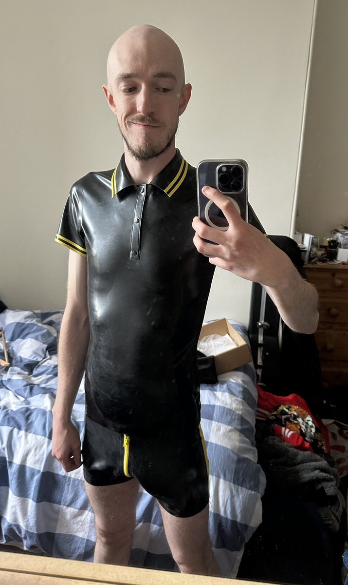 scotchboy 🐷 (@scotchboy2) on Twitter photo Starting to plan outfits for Folsom Berlin 🐷
If only I had the entire second combo in rubber 🥺 Starting to plan outfits for Folsom Berlin 🐷
If only I had the entire second combo in rubber 🥺