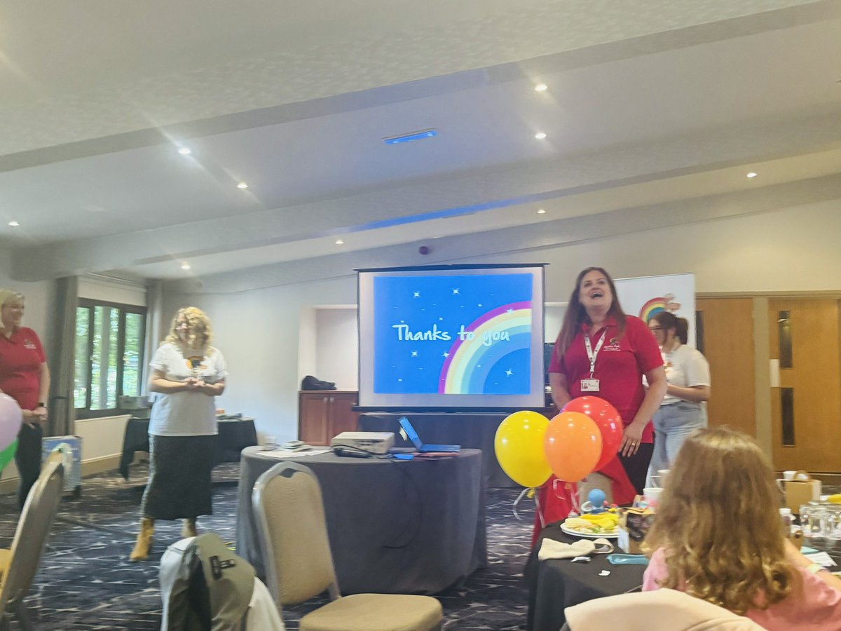 Broaders01's tweet photo. Had a lovely afternoon attending the Noah’s Ark Children’s Hospital Charity ‘thank you’ event for their volunteers who help raise vital funds for the hospital. We are so proud that Tempo #TimeCredits are able to support you and your volunteers! ☺️@noahsarkcharity @tempo_tweets https://t.co/1KWxfFZXO2