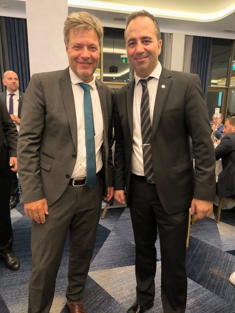 ahkgermany's tweet photo. Last night, @ahkgermany celebrated the Business Dinner at the beginning of the International Fair Thessaloniki. This special evening was dedicated to a century of strengthening 🇩🇪-🇬🇷 economic and social ties.
#BusinessDinner #TIF2024 #PartnerForGrowth #PartnerForNetworking https://t.co/3u6u2cNaiG