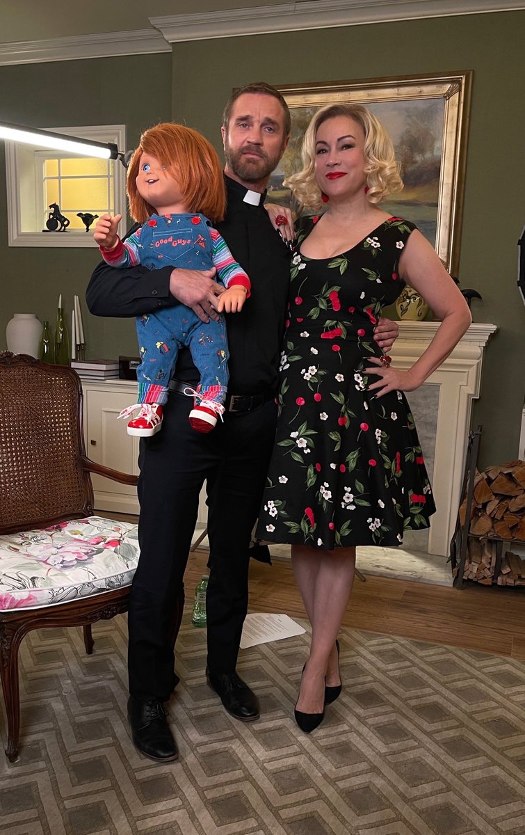 JenniferTilly's tweet image. Happy birthday to @DevonESawa 🎈