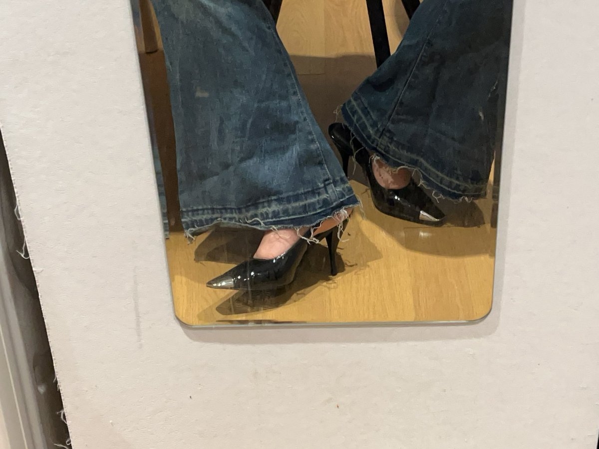 Breadtigery's tweet photo. 美丽刑具👠 来踩踩
#高跟鞋 #sm #主人 #性虐 https://t.co/tSeKRp0ugw