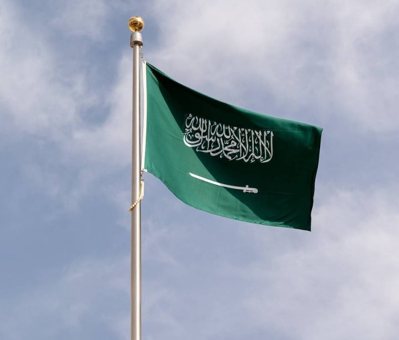 Columbuos's tweet photo. خلال عام واحد من حرب غزة. 🇵🇸🇸🇦

#السعودية سيّرت 54 طائرة إغاثية، و8 بواخر على متنها أكثر من 6600 طن من المساعدات، لإغاثة المتضررين في غزة وبقيمة تجاوزت 700 مليون ريال.

السؤال موجه للذيول.. أين تركيا وايران ؟ 
وهما أعلى الدول بالنفط والغاز، كان يراهن عليهما الشبيحة والذيول في سبيل الاساءة للمملكة!