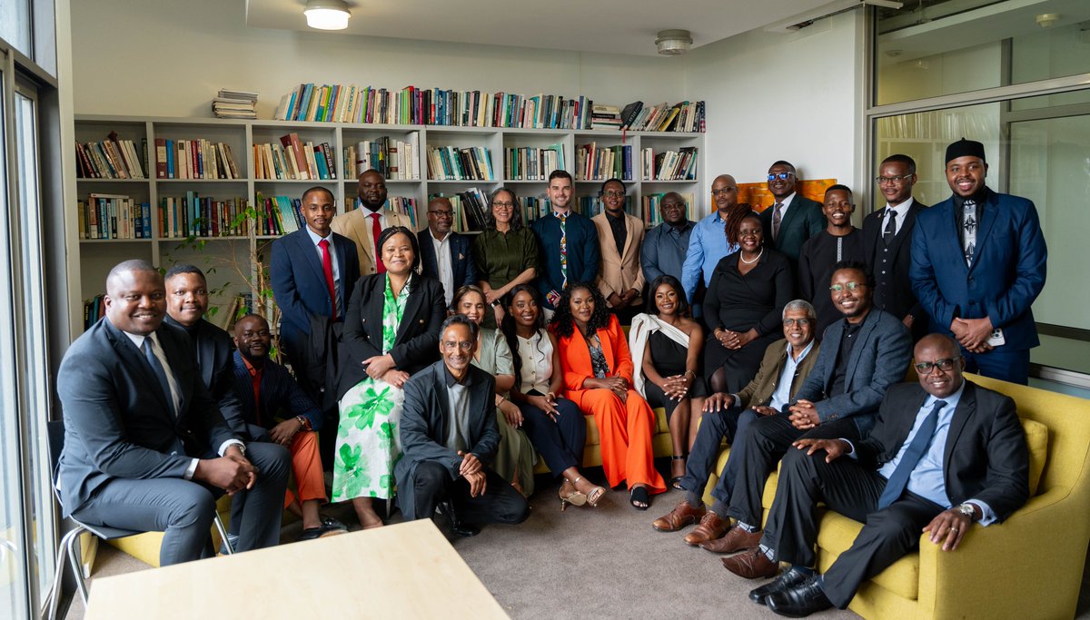 MandelaUCT's tweet photo. #UCTGrad2024 | Another round of applause for our new graduates; we are immensely proud of your achievements and look forward to seeing what the next chapter holds for the future of our continent.

Photos: Robyn Walker https://t.co/3iKwm9sFEE