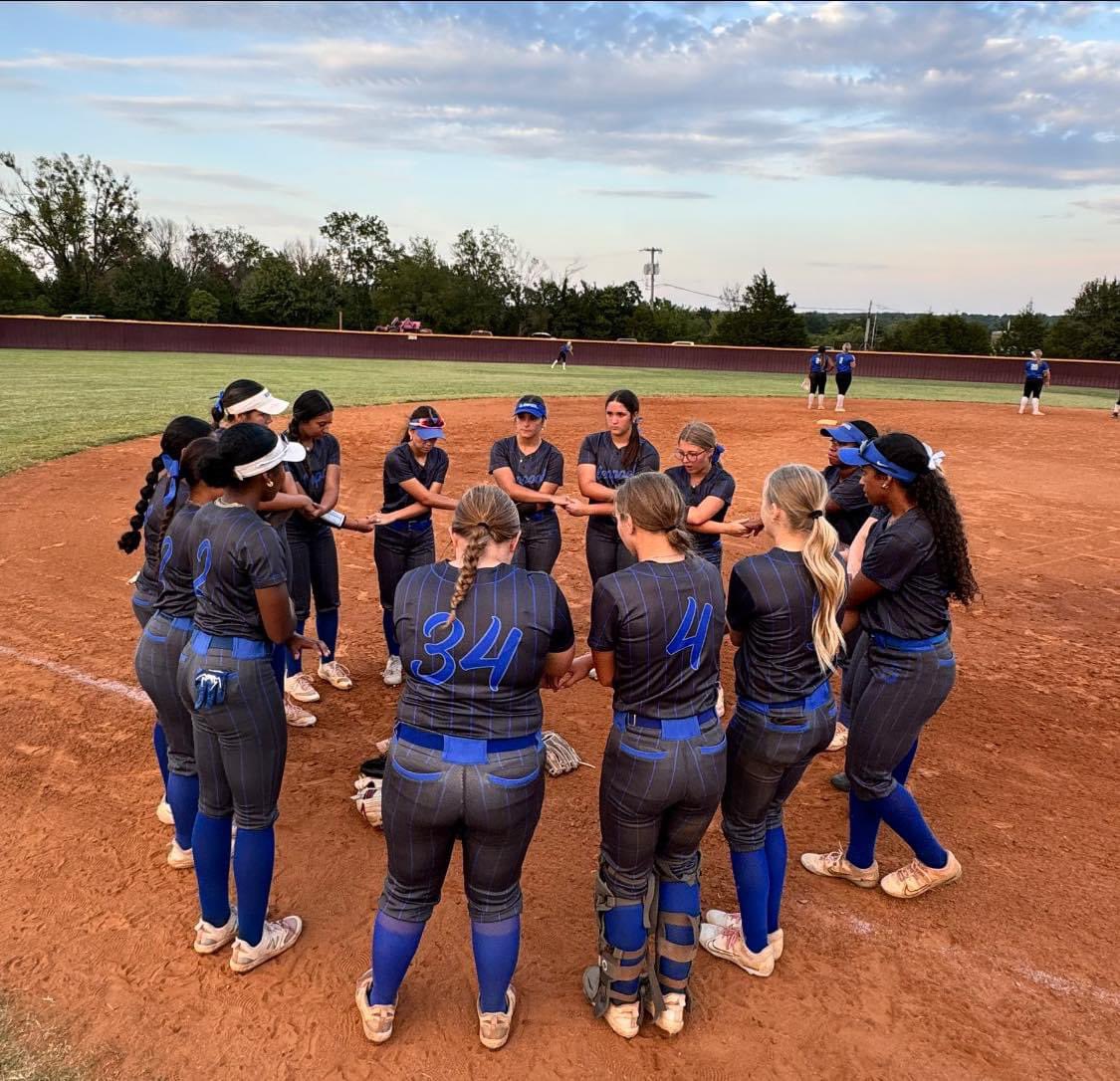 Game day! 🥎

⏰11:40 Durant
⏰1:20 NOAH
📍Bentley Park Bixby OK