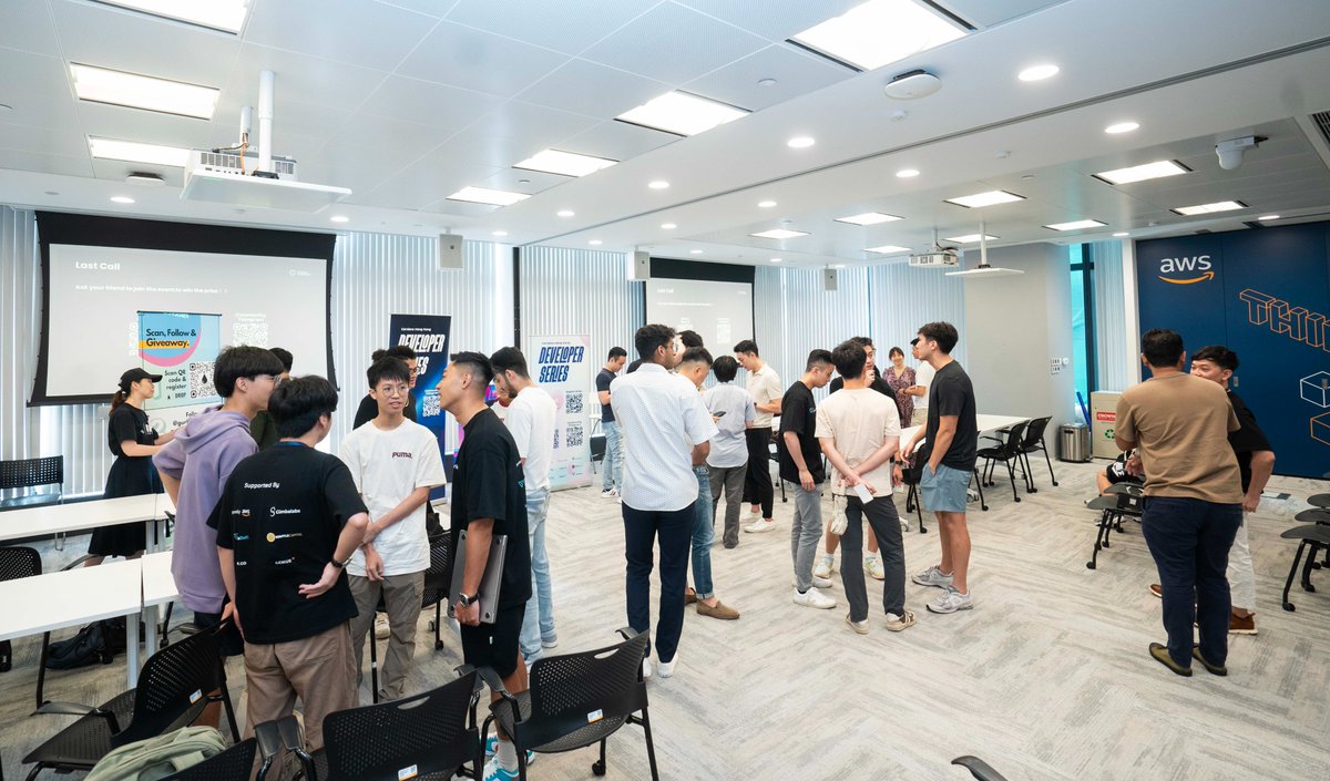 sidan_lab's tweet image. Huge thank you to everyone who joined the Developer Series kickoff today! It is amazing to see so many startups, entrepreneurs, and students eager to dive into the #Cardano blockchain and want to become developers. 

The talent and enthusiasm in #HongKong 🇭🇰 are incredible, and…