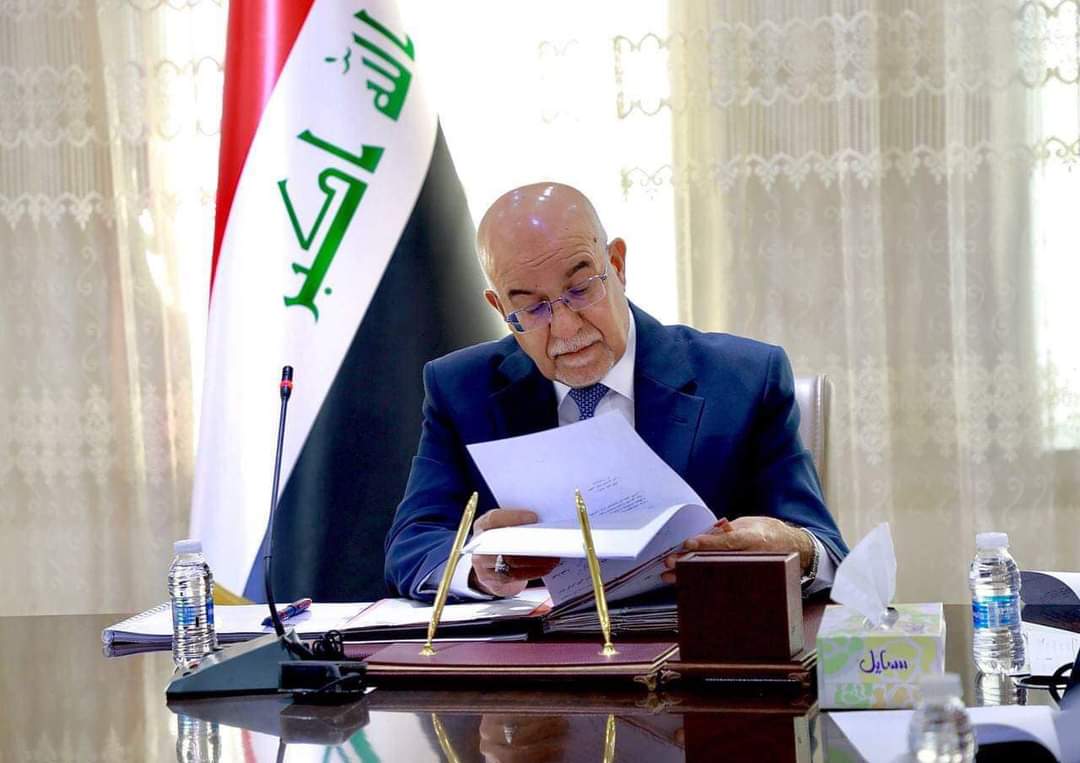 Medical_beige's tweet photo. خريجي المهن الطبية والصحية والتمريضية لدفعة 2023
بأنتظار أن تزف البشرى يوم الثلاثاء بقرار تعيين الجميع

#ابناءك_بانتظار_البشري
#واحد_صحه
#سويها_يالحسناوي https://t.co/WKeHTwa7cm