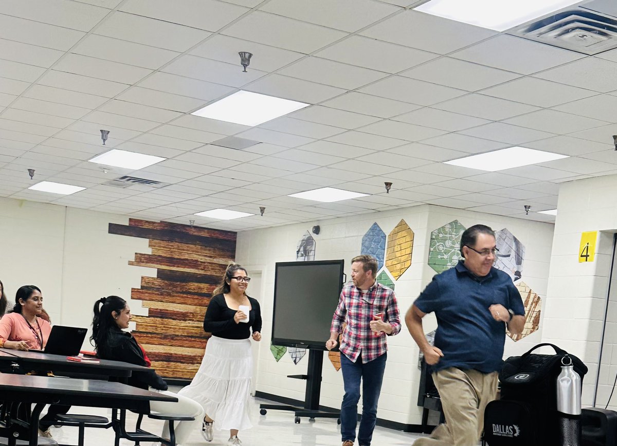 perez_sura's tweet image. Very proud of our teachers for fully engaging and presenting high energy lessons from our book study: Move your Bus! 🚌 Together, we build experiences at our campus where everyone is encouraged to Thrive!💛🖤#Leveling the Joy of Learning &amp;amp; Belonging @dallasschools @Beverly_A_Lusk