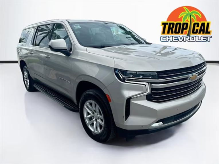 TropicalChevy's tweet photo. Check out this used 2022 Chevrolet Suburban LT—where comfort meets capability in a full-size SUV that’s built to impress. View here! https://t.co/MKQJ8IEG0x https://t.co/3ZOMgo2vVH