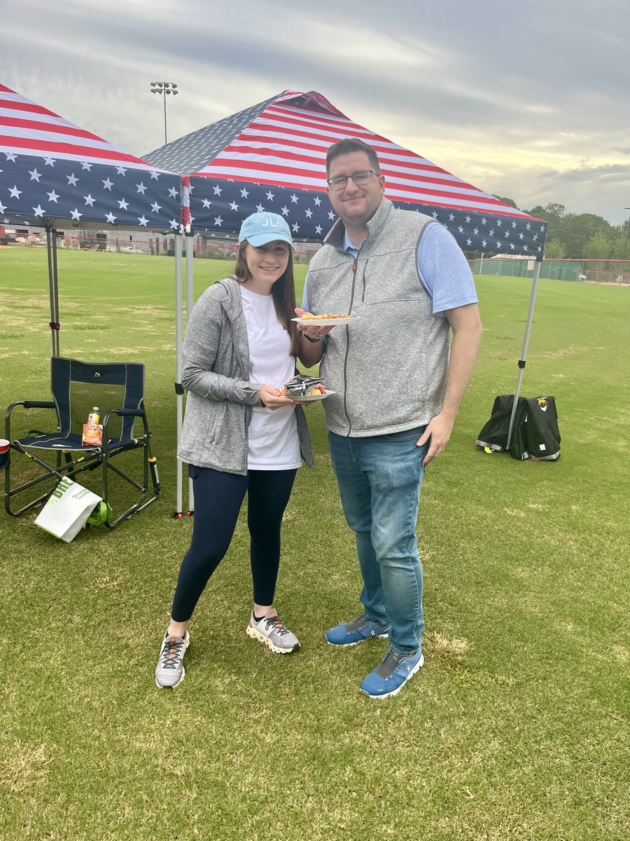 🩵🏈❤️2024 Mann Faculty-Family-Football Tailgate was a success! Fun, food, and fellowship is what OneMANN is all about!! ❤️🏈🩵 #OneMANN

Continue thread for more 📸!