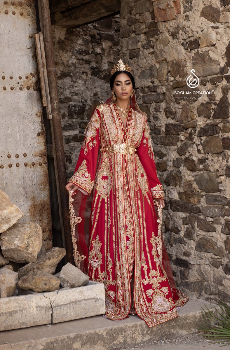 soglamcreation's tweet photo. 🇲🇦 #Caftan #mariée Soukaïna by @soglamcreation , disponible en #location ou #prestation #negafa #ziana
@camillepetrouvi 
@fati_khoudmi 
@sajidphotography 
@hairstyle_by_loubna https://t.co/9Hdej2RYtX