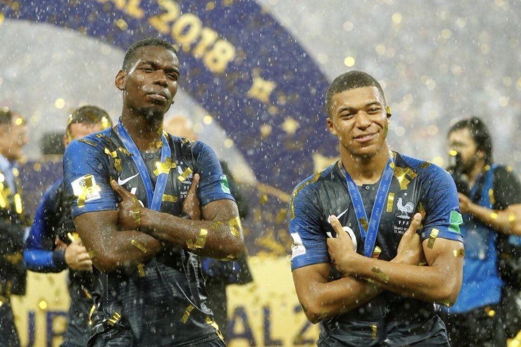 FlackoMarc's tweet photo. L'équipe de France est nul depuis la suspension d'un certain joueurs. Il est  souvent décrié pour ses coupes extravagantes et des danses mais au final on a tj gagné grâce à lui https://t.co/4guvnDw9xF