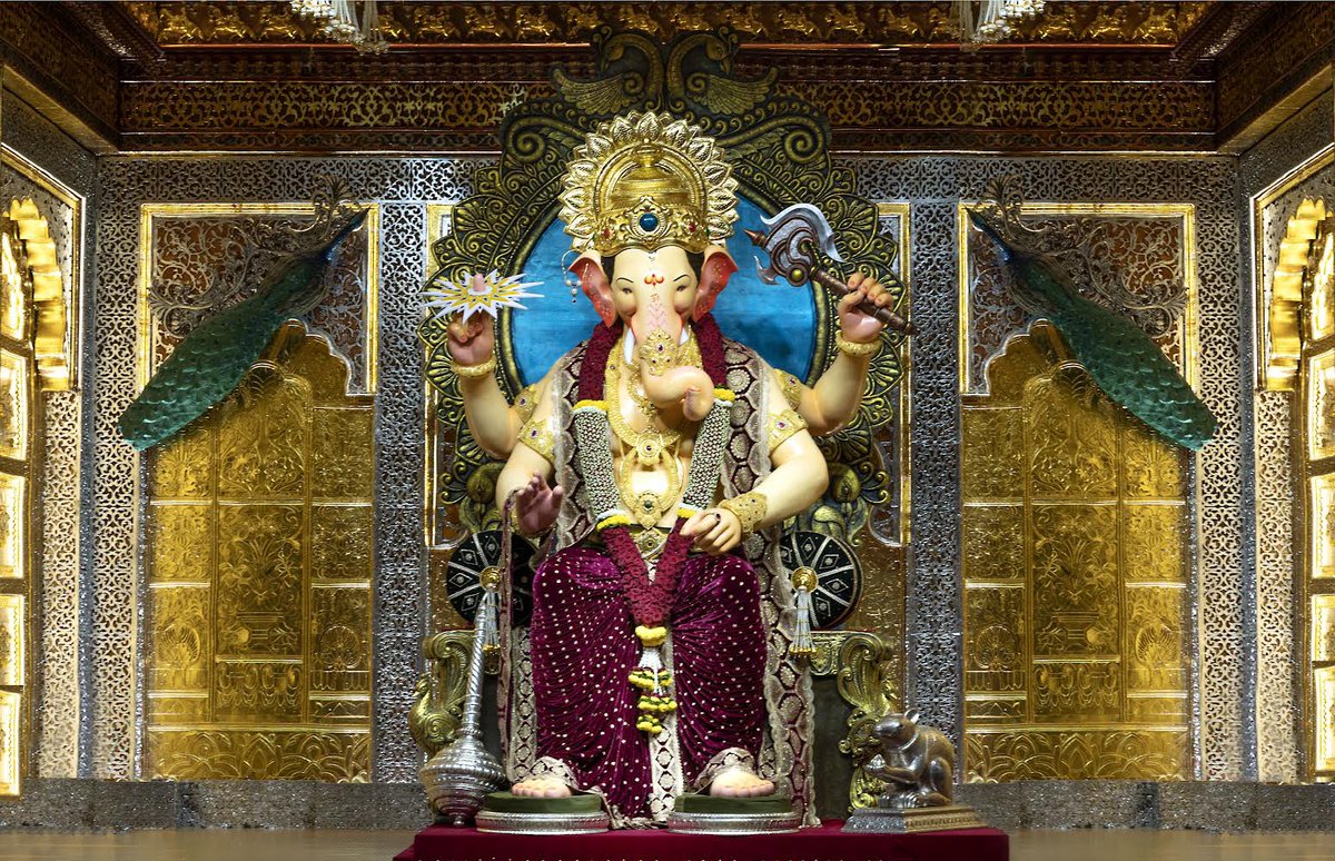 DarshanSindhav_'s tweet photo. एकदंताय शुद्धाय सुमुखाय नमो नमः। 
प्रपन्न जनपालाय प्रणतार्ति विनाशिने।।

#GaneshChaturthi2024 #ganpati 
#ganapatibappamorya https://t.co/VmxdoJBoek