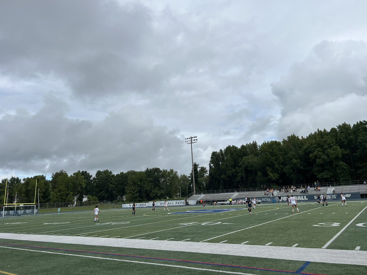 Opening day for Girls Soccer v. North! <a href="/MHSSathletics/">MHSS Athletics</a> <a href="/JRCarroll4/">Rich Carroll</a> <a href="/StacyATCSouth/">EagleAthleticTrainer</a>
