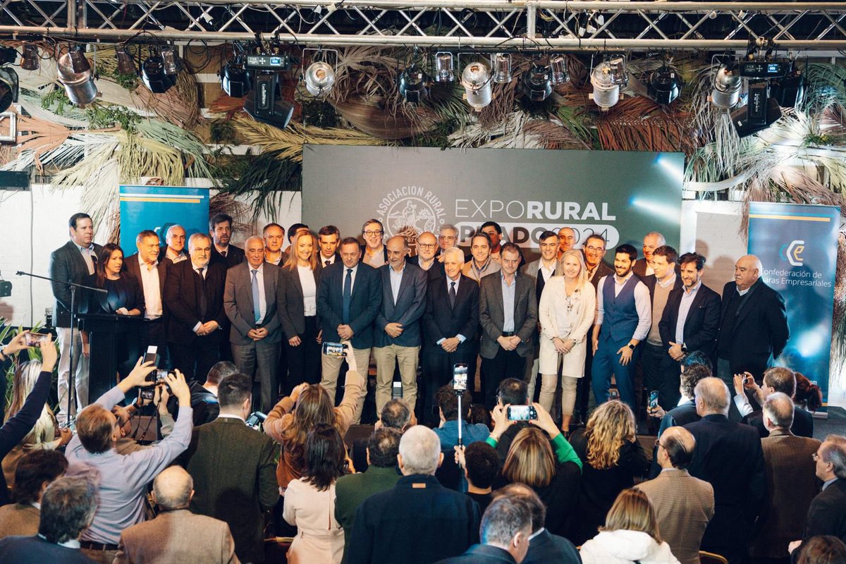 Confederación de Cámaras Empresariales Uruguay tweet media