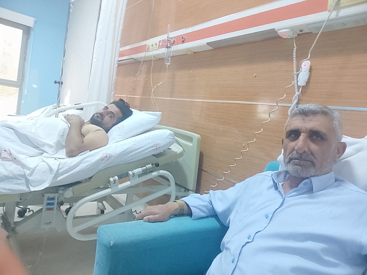 وَقَالُوا الْحَمْدُ لِلَّهِ الَّذِي أَذْهَبَ عَنَّا
الْحَزَنَ إِنَّ رَبَّنَا لَغَفُورٌ شَكُورٌ . ٣٤
Şöyle derler: "Hamd, bizden hüznü gideren Allah'a mahsustur. Şüphesiz Rabbimiz çok bağışlayandır, şükrün karşılığını verendir." 34
Dualarınızı bekliyoruz