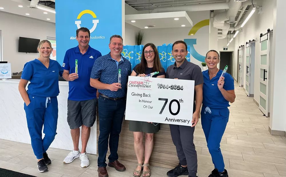 Abraham Orthodontics Celebrates One Year In Chatham

Dr. Maxwell Abraham and the team at Abraham Orthodontics are celebrating a successful year of bright smiles by giving back again to the local community.
 #Chatham #ChathamKent

MORE>>>bizxmagazine.com/abraham-orthod…