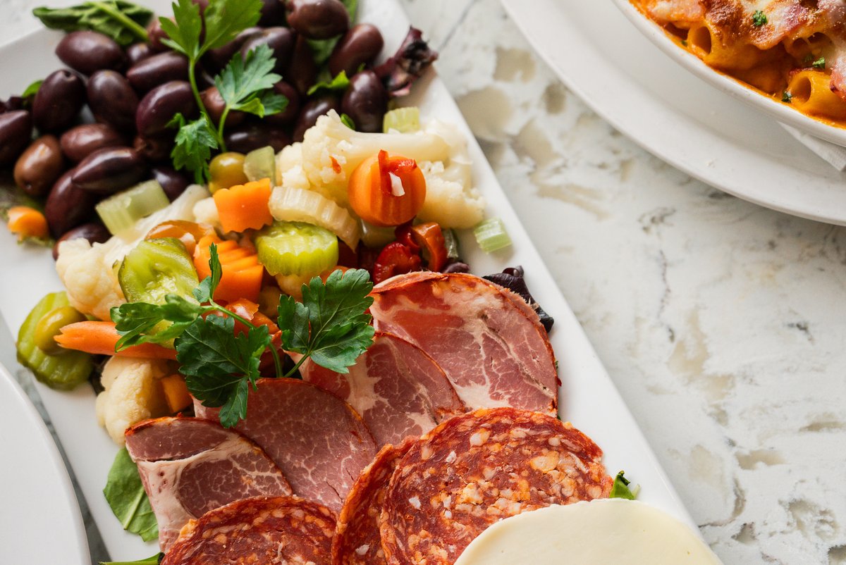 Café Diplomatico tweet media