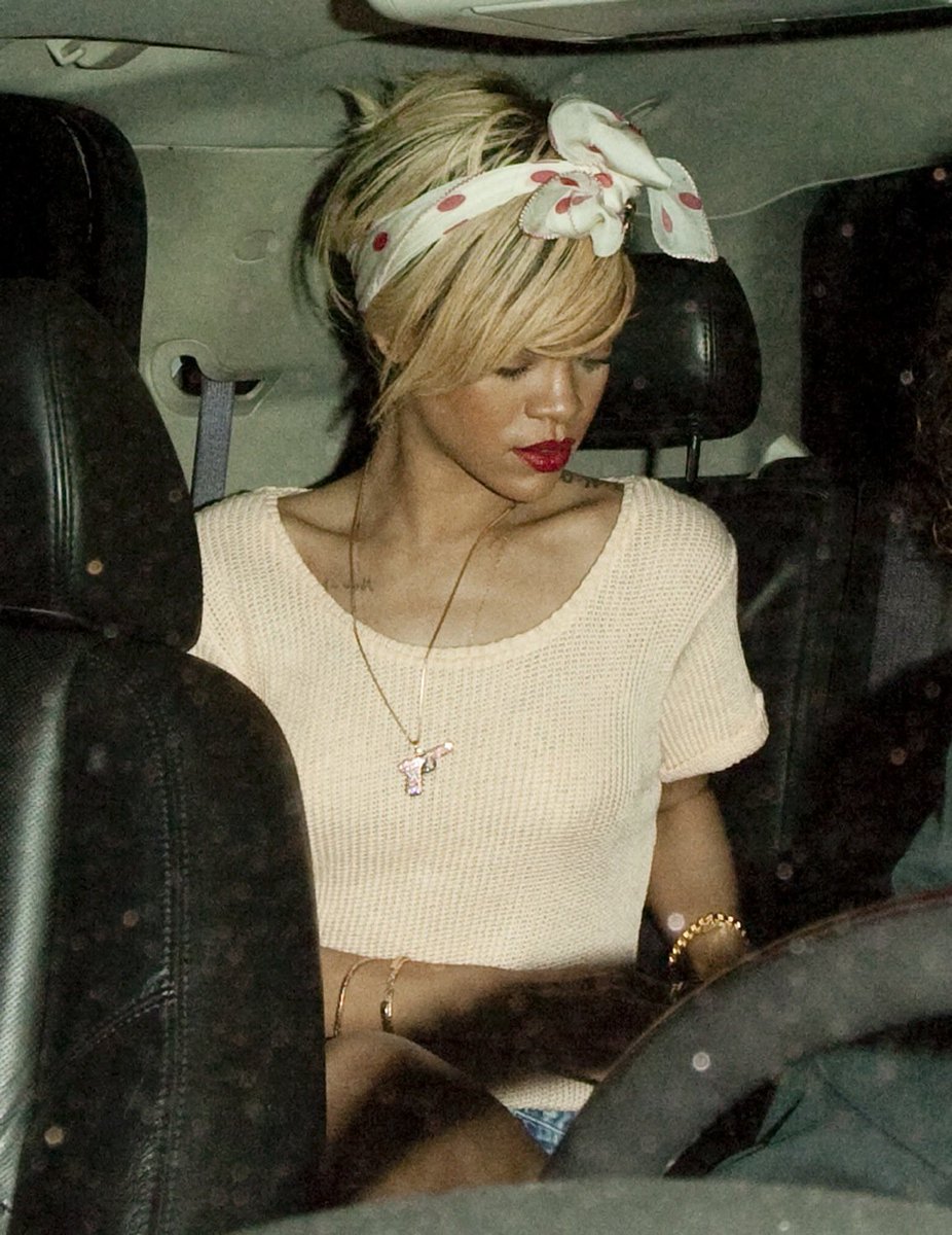 RIHWIND1's tweet photo. March 21, 2012: Rihanna at Georgio Baldi Restaurant in Santa Monica. https://t.co/y9P5P1WSGd