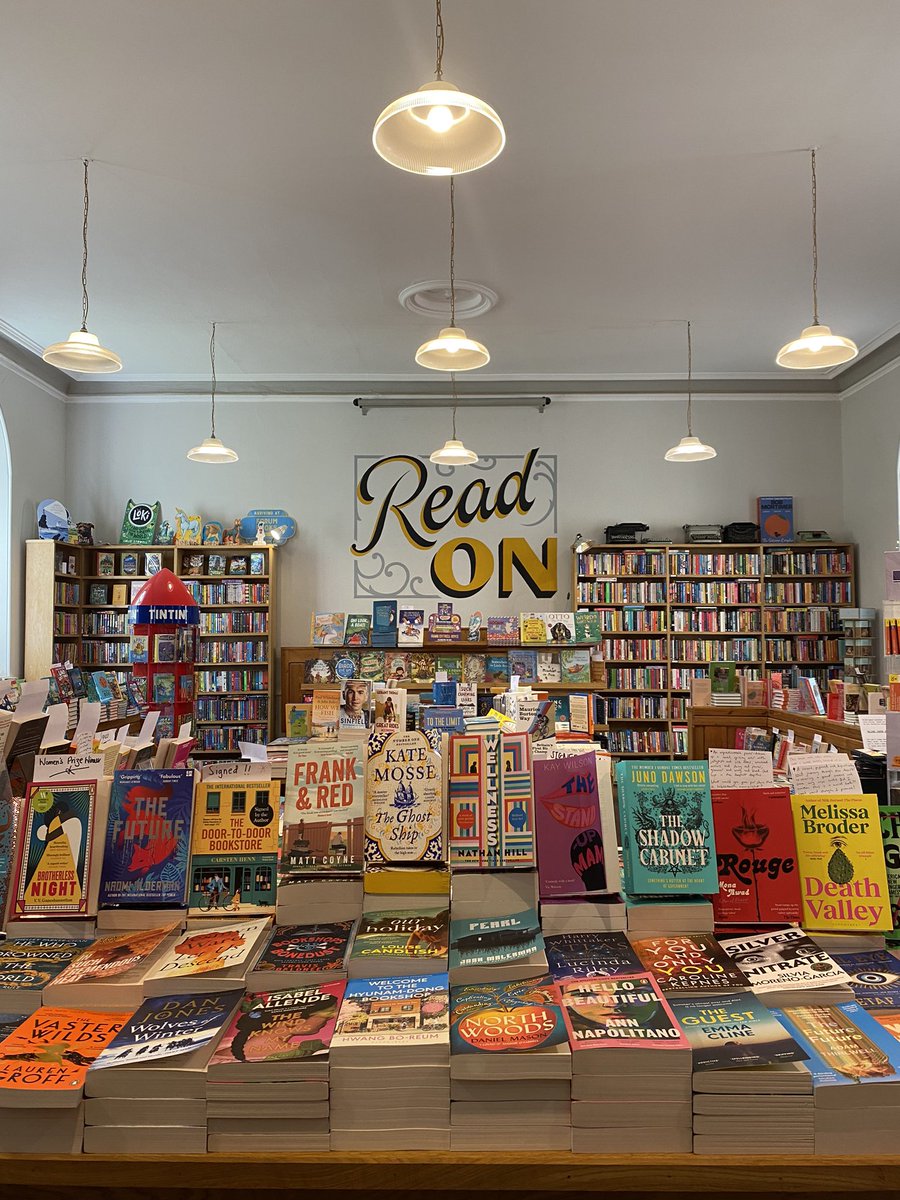 Today I explored the most beautiful book shop and couldn’t help but feel inspired by this door covered in the markings of future change makers 🌍✨