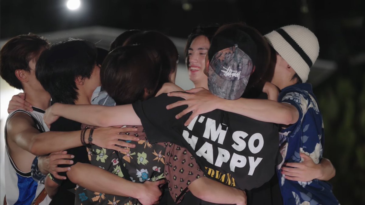 doublepp__'s tweet photo. บัสซิ่งไม่ใช่แค่รายการ แต่บัสซิ่งคือความทรงจำที่ดีที่สุดในช่วงเวลานึงเลย🤍 https://t.co/MyJwaueYy7