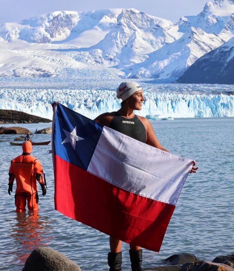 A vivir que son dos días (@avivircaracol) on Twitter photo 🌊 Conéctate con la historia de Bárbara Hernández (<a href="/Barbarellah/">Bárbara Hernández H.</a>), la "sirena de hielo" chilena 🧜♀️ que hizo historia al convertirse en la primera sudamericana en completar el Desafío de los Siete Mares, culminando con el cruce del estrecho de Tsugaru en Japón. 🌍🏅 🌊 Conéctate con la historia de Bárbara Hernández (<a href="/Barbarellah/">Bárbara Hernández H.</a>), la "sirena de hielo" chilena 🧜♀️ que hizo historia al convertirse en la primera sudamericana en completar el Desafío de los Siete Mares, culminando con el cruce del estrecho de Tsugaru en Japón. 🌍🏅