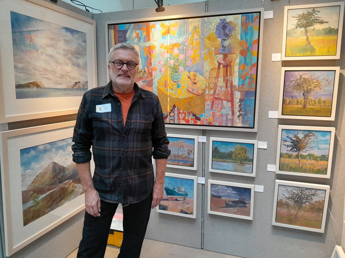 #kimmstevens guest artist at #Teddington artists' annual show in former Lloyds Bank in the high street. On again tomorrow, Sunday 8 September 11-4. <a href="/Teddington_Town/">Teddington_Town</a> <a href="/TeddingtonNub/">Teddington Nub News</a> <a href="/TLTeddington/">TL Teddington 💙</a> <a href="/TW11Harbour/">Teddington Harbour</a> #SupportLocal 
#fineart #artforsale